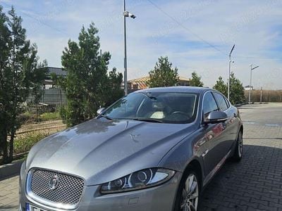 Second-hand Jaguar XF Luxury 120 CP (88 kW) 2013 Gri Berlinǎ