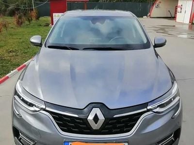 Gri Utilizat 2023 Renault Arkana Techno SUV | 19.500 EUR (Super Preț)