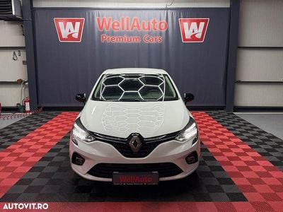 Culoarealb Utilizat 2022 Renault Clio V Equilibre Hatchback | 11.800 EUR (Preț bun)
