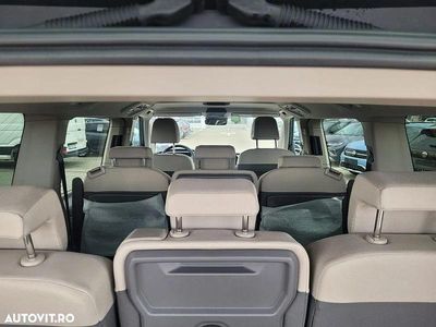 Culoaregri Nouă 2025 VW Multivan Life Van | 59.089 EUR