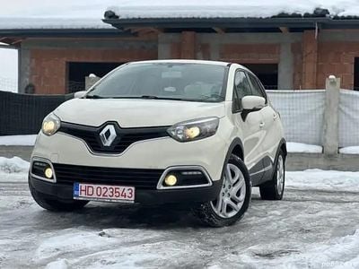 Auriu Utilizat 2014 Renault Captur Intens SUV | 7.100 EUR (Puțin scump)