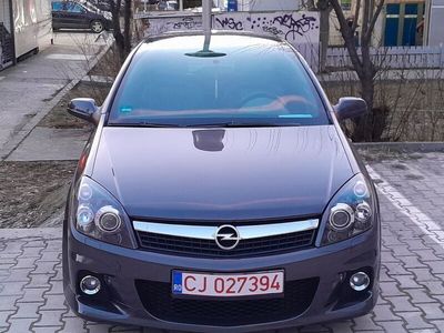 Opel Astra GTC