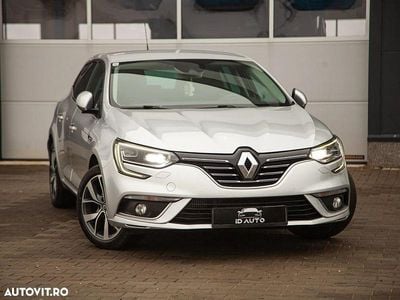 Second-hand Renault Mégane IV Intens 110 CP (80 kW) 2016 Culoareargint Hatchback