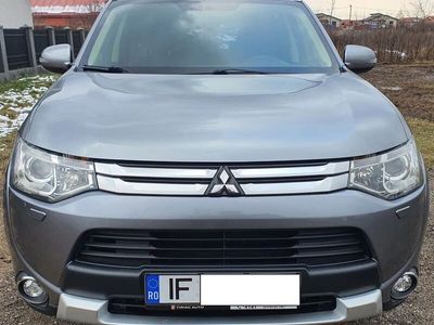 second-hand Mitsubishi Outlander 2.2 Litre DI-D AWD Invite+