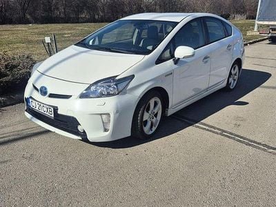 Second-hand Toyota Prius 113 CP (83 kW) 2012 Culoarealb Hatchback