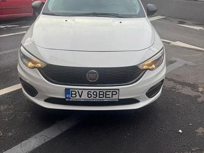 Second-hand Fiat Tipo Pop 95 CP (69 kW) 2017 Culoarealb Berlinǎ