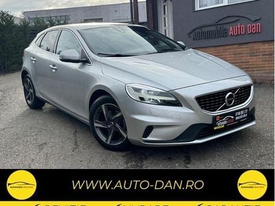Second-hand Volvo V40 R-Design 120 CP (88 kW) 2017 Culoareargint Hatchback