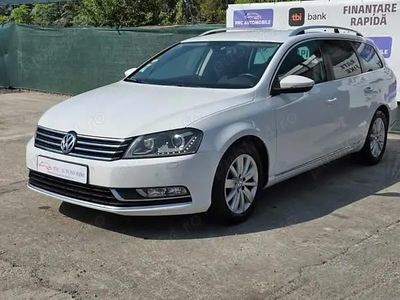 Alb Utilizat 2013 VW Passat Highline Break | 7.990 EUR (Puțin scump)