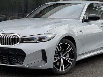 Second-hand BMW 330e 292 CP (214 kW) 2024 Culoaregri Berlinǎ