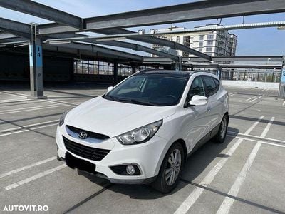Second-hand Hyundai ix35 Premium 184 CP (135 kW) 2012 Culoarealb SUV