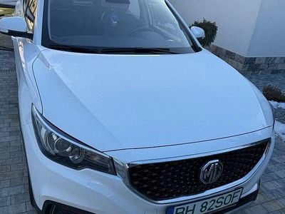 Culoarealb Utilizat 2021 MG ZS Luxury SUV | 13.600 EUR (Preț OK)