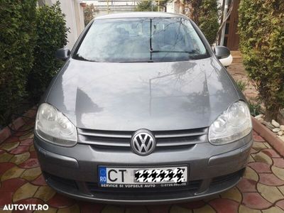 second-hand VW Golf V 