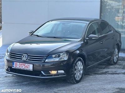 Culoaremaro Utilizat 2013 VW Passat Trendline Berlinǎ | 7.250 EUR (Preț bun)