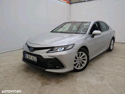 Second-hand Toyota Camry Business Edition 218 CP (160 kW) 2022 Culoareargint Berlinǎ