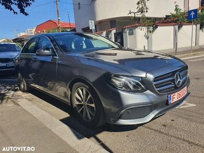 Mercedes E200