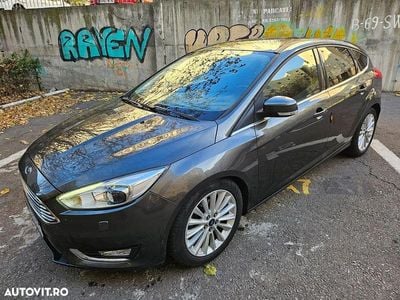 Culoaregri Utilizat 2017 Ford Focus Titanium Hatchback | 8.800 EUR (Preț bun)