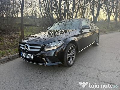 Second-hand Mercedes C220 198 CP (145 kW) 2019 Negru Berlinǎ