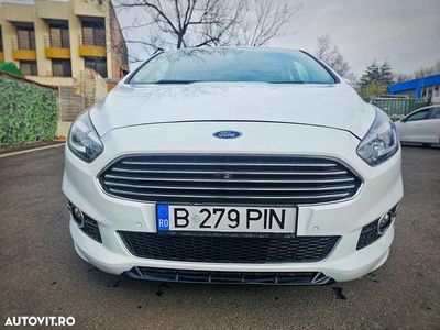 Second-hand Ford S-MAX Titanium 210 CP (154 kW) 2016 Culoarealb Monovolum