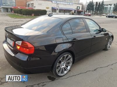 Negru Utilizat 2005 BMW 320 Berlinǎ | 6.690 EUR