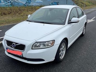 Culoarealb Utilizat 2012 Volvo S40 Berlinǎ | 4.750 EUR (Puțin scump)