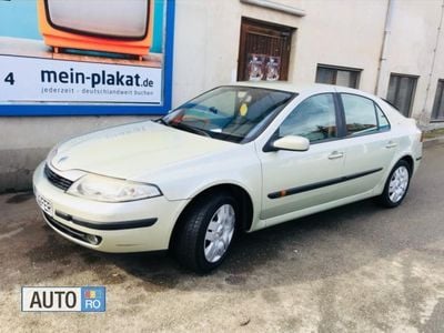 Second-hand Renault Laguna II 19 CP (13 kW) 2002 Galben Berlinǎ