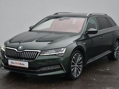 Verde inchis normal Second-hand 2020 Skoda Superb LAURIN & KLEMENT Break | 23.000 EUR