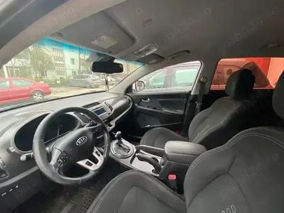 Second-hand Kia Sportage 140 CP (102 kW) 2012 Alb SUV