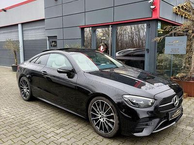 Culoarenegru Utilizat 2022 Mercedes E200 Coupe | 49.800 EUR