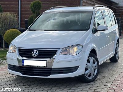 second-hand VW Touran 1.9 TDI Conceptline Aut