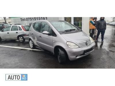 Second-hand Mercedes A160 102 CP (75 kW) 2000 Gri Hatchback
