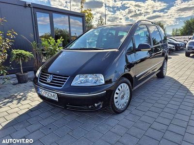 Culoarenegru Utilizat 2007 VW Sharan Monovolum | 3.999 EUR (Puțin scump)