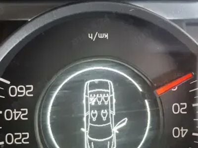 Utilizat 2015 Volvo XC60 SUV | 13.500 EUR (Puțin scump)