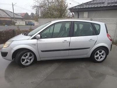 Argintiu Utilizat 2005 Renault Scénic II Monovolum | 1.400 EUR (Preț OK)