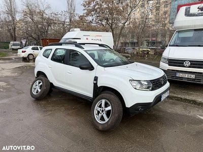 Second-hand Dacia Duster Prestige 115 CP (84 kW) 2021 Culoarealb SUV
