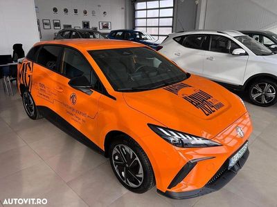 Second-hand MG MG4 EV 150 kW (204 CP) 2023 Portocaliu Hatchback