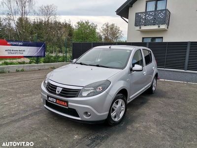 second-hand Dacia Sandero 1.2 16V 75 Laureate