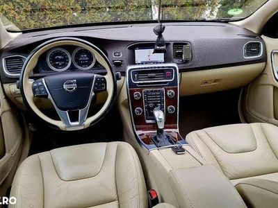 Culoarealbastru Second-hand 2013 Volvo S60 Momentum Berlinǎ | 7.200 EUR (Preț bun)