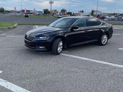 Second-hand Skoda Superb Style 150 CP (110 kW) 2019 Culoarenegru Berlinǎ
