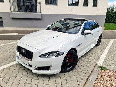 Alb Utilizat 2014 Jaguar XJ Supercharged Berlinǎ | 19.997 EUR