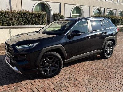 Culoarenegru Second-hand 2022 Toyota RAV4 Hybrid Lounge SUV | 29.990 EUR