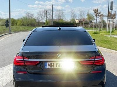 BMW 730