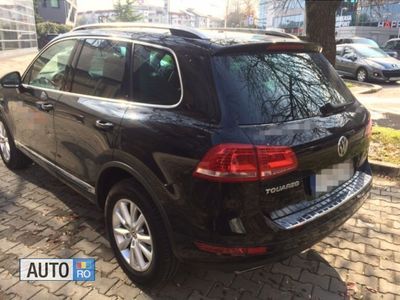Second-hand VW Touareg 204 CP (150 kW) 2014 Negru SUV