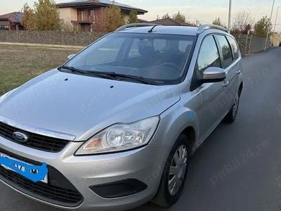 Gri Utilizat 2010 Ford Focus Break | 2.950 EUR (Puțin scump)