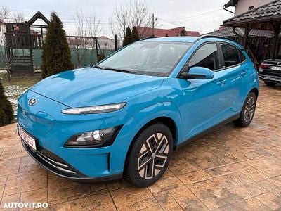Second-hand Hyundai Kona Select 100 kW (136 CP) 2021 Culoarealbastru SUV