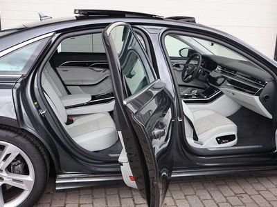 Utilizat 2023 Audi A8 Exclusive Berlinǎ | 81.641 EUR (Scump)