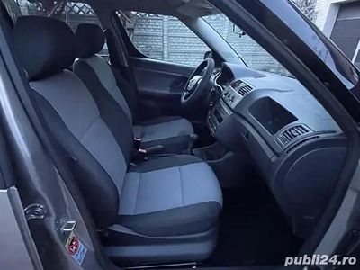 Utilizat 2013 Skoda Roomster Monovolum | 2.350 EUR