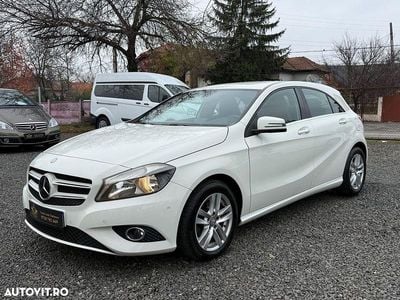 Culoarealb Utilizat 2015 Mercedes A200 Urban Hatchback | 9.900 EUR (Preț bun)