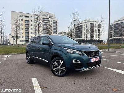 Culoareverde Second-hand 2019 Peugeot 5008 Allure SUV | 15.900 EUR (Puțin scump)