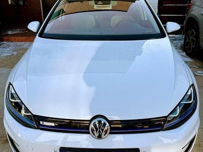Culoarealb Utilizat 2015 VW e-Golf Hatchback | 9.450 EUR
