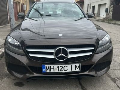 second-hand Mercedes C220 000 km · 2 148 cm3 · Diesel